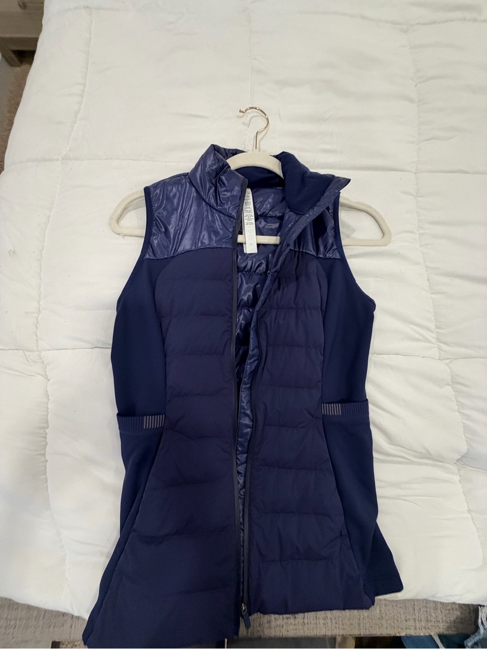 Women's Navy Sleeveless vest